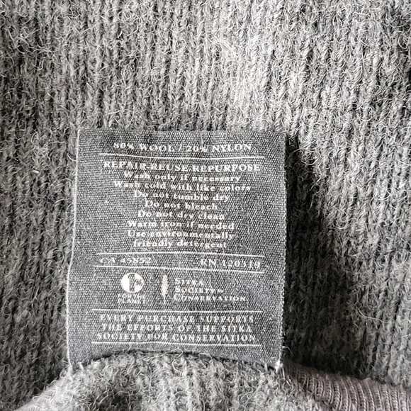 Sitka Stanfield's wool sweater -Size Small Womans - Picture 5 of 9